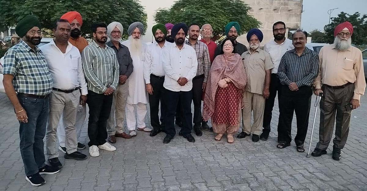 Residents of private townships stood against the Aam Aadmi Party candidate